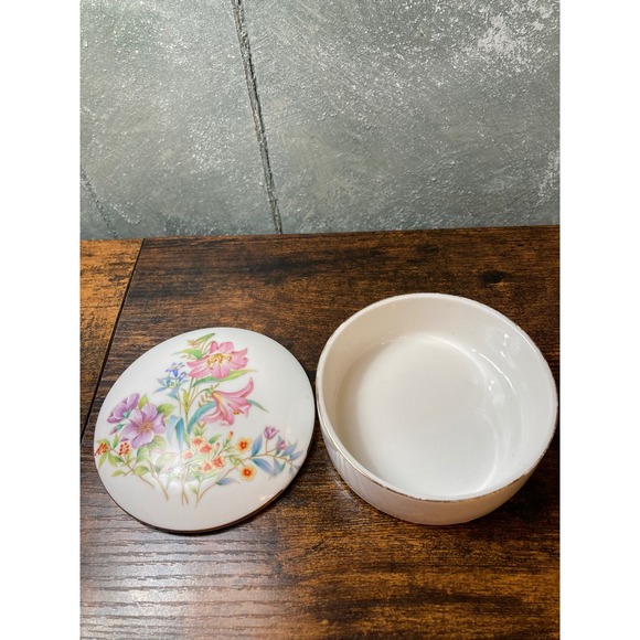 Flambro Imports Spring Fantasy Floral Ceramic Trinket Box Made in Japan Vintage - Picture 3 of 5